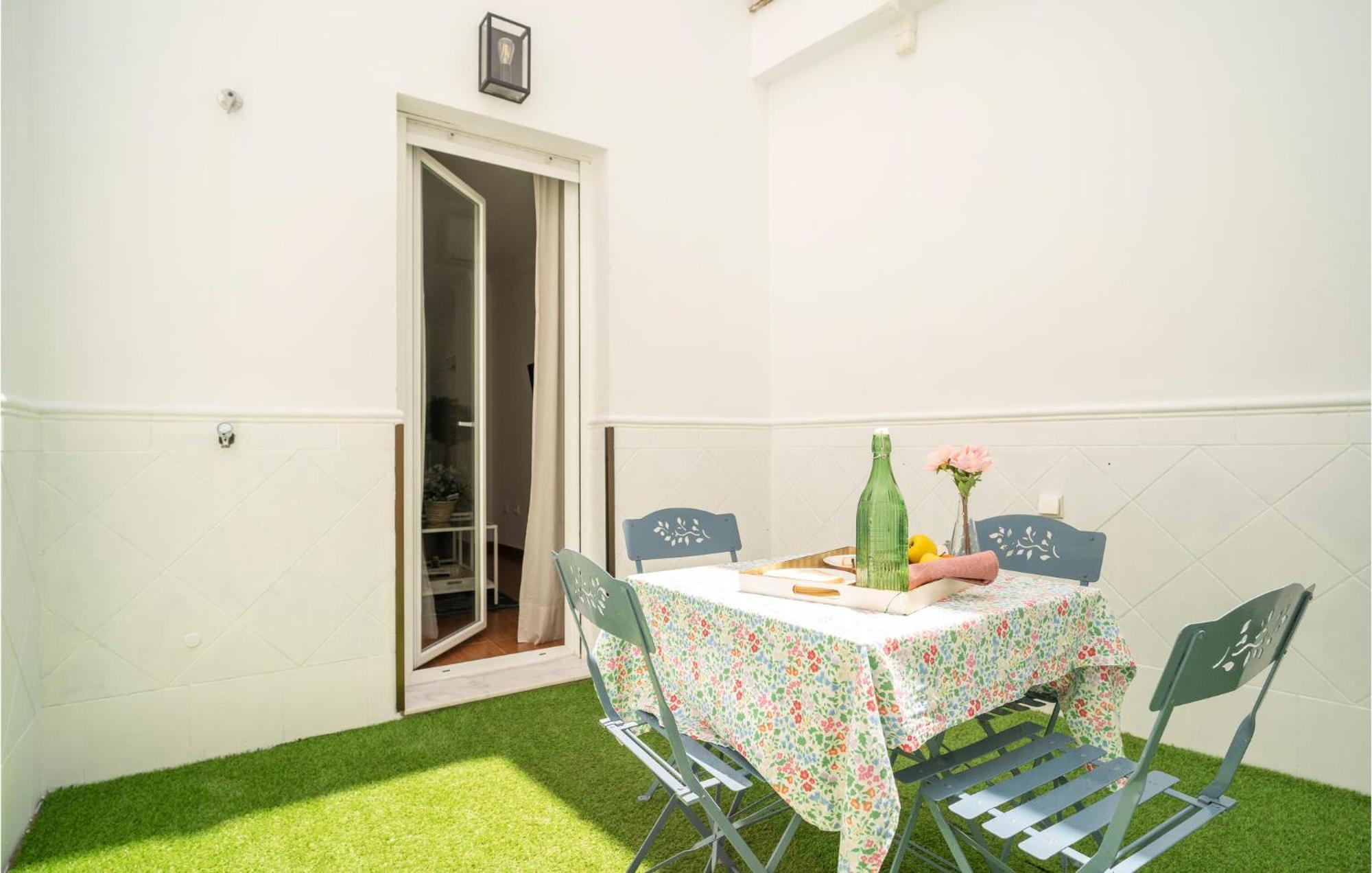 Pet Friendly Apartment In Jerez De La Frontera Zewnętrze zdjęcie