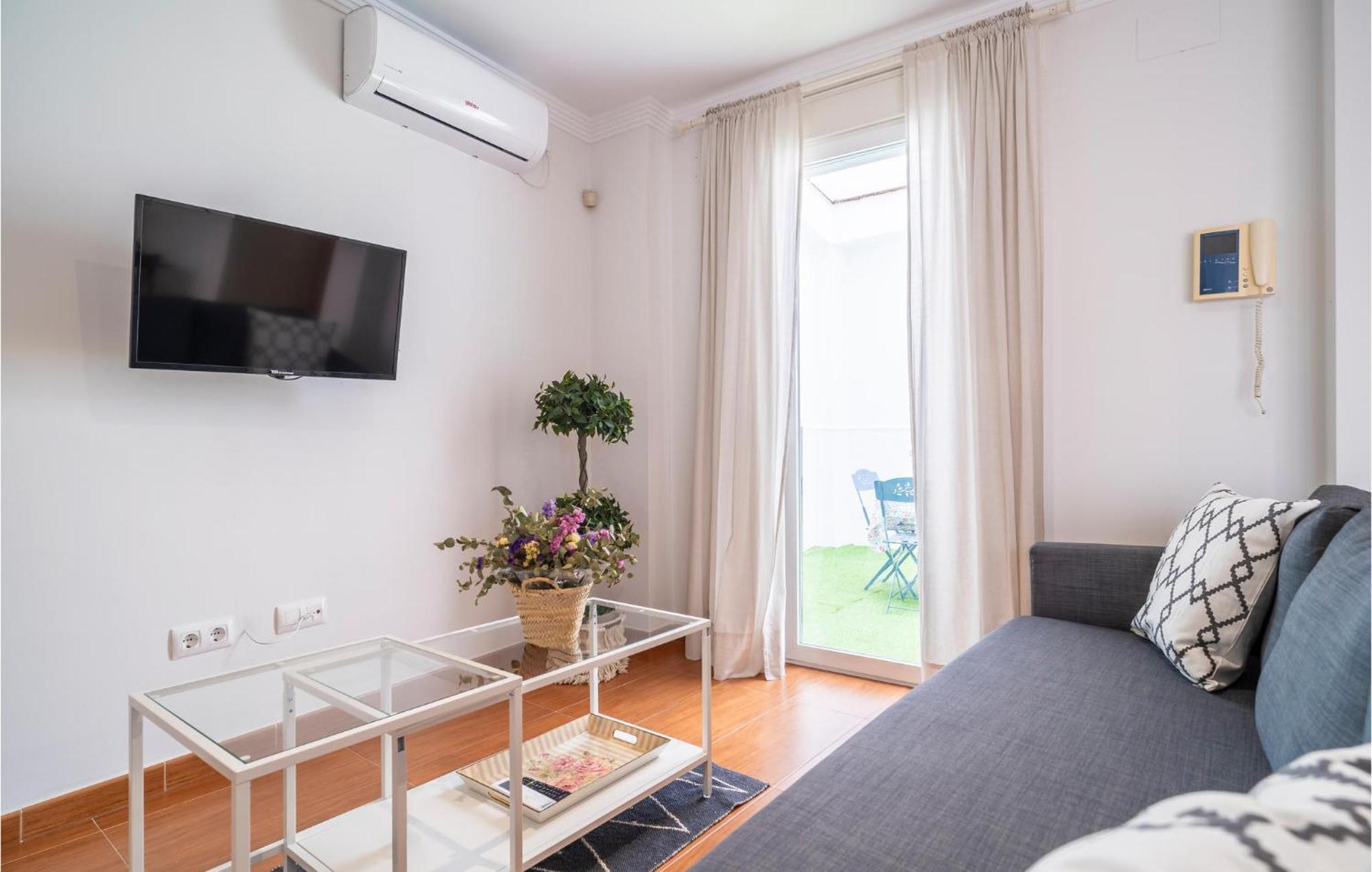 Pet Friendly Apartment In Jerez De La Frontera Zewnętrze zdjęcie